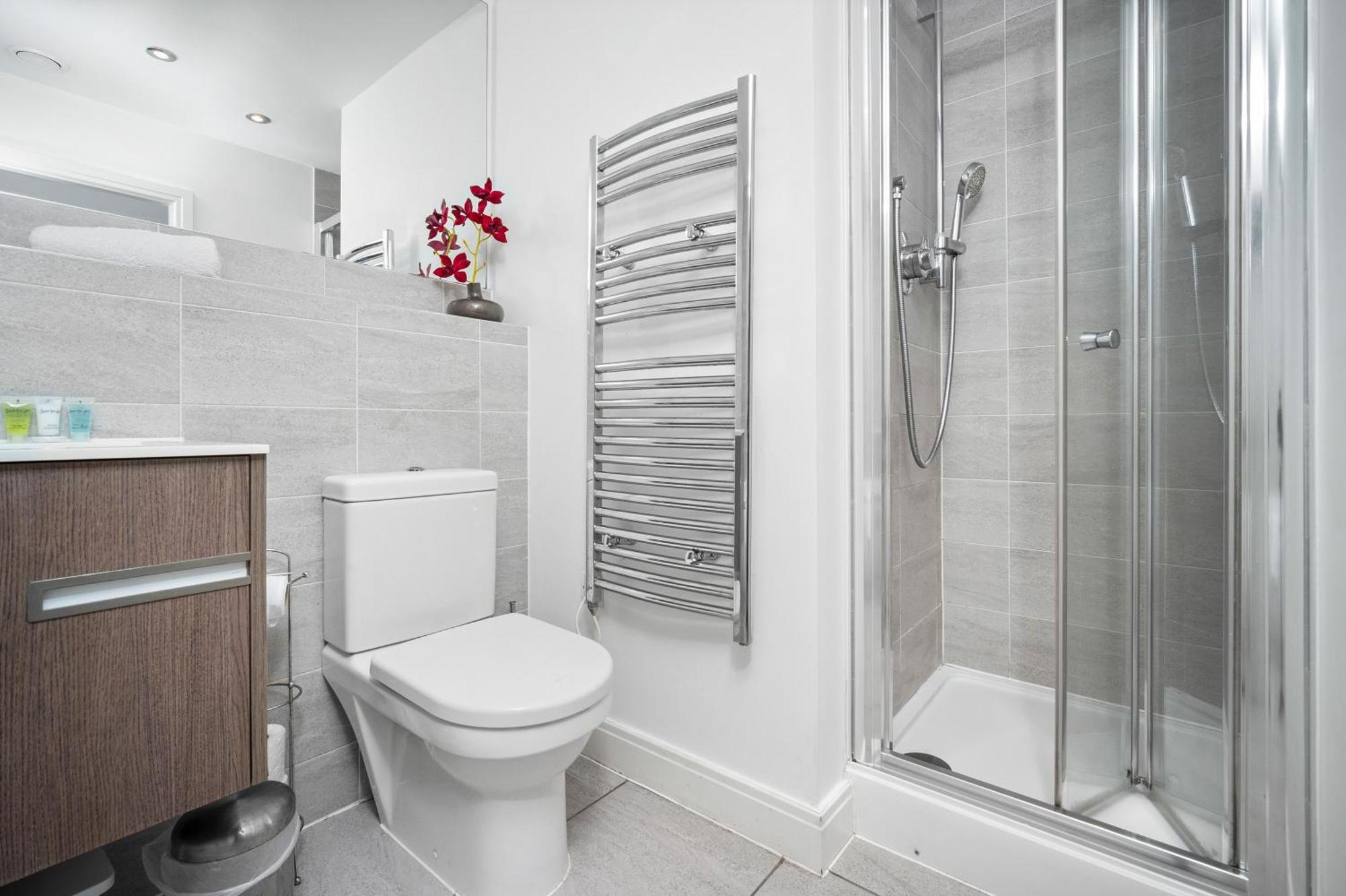 New Luxe Apartment - Secure Parking - Birmingham City Centre - Netflix - Wifi - Top Rated - 54M Eksteriør bilde